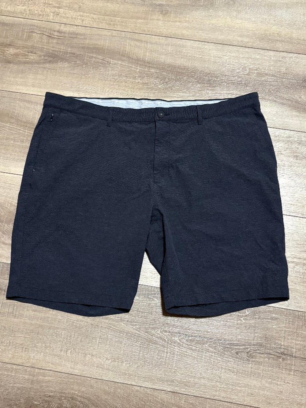 Tommy Bahama Golf Shorts Men's Size 44 Black